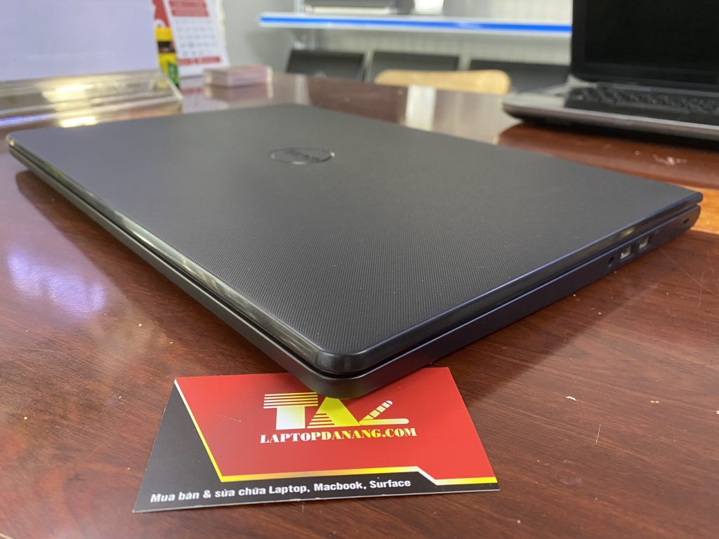 Laptop DELL INSPIRON 3559
