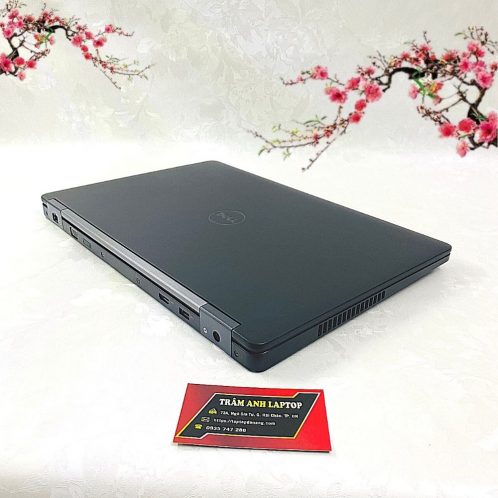 DELL LATITUDE 5570 bên phải