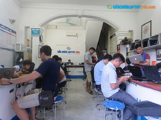 sua-chua-laptop-24h-com