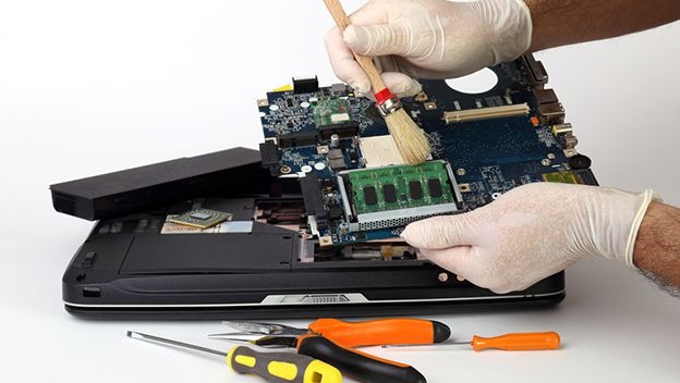 vệ sinh ổ cứng laptop