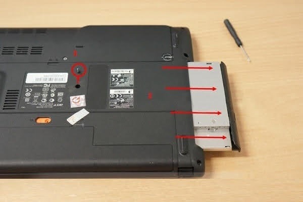 Hướng dẫn chọn Caddy Bay cho laptop phù hợp. Cách lắp Caddy Bay