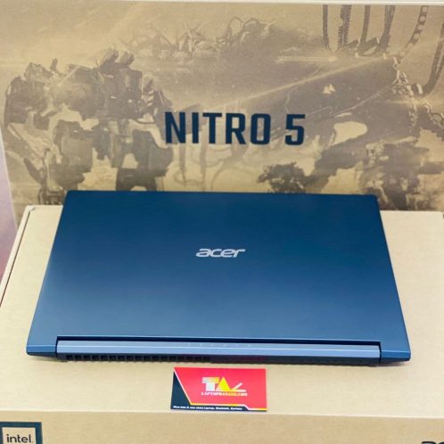 Acer-Aspire-7-A715-75G-58U4-4