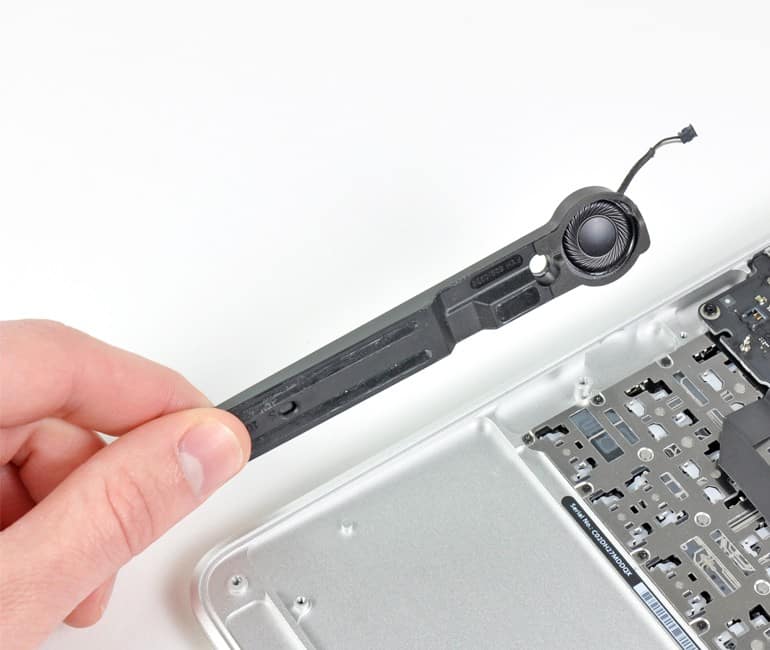 thay-loa-laptop-2