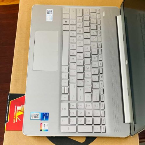 HP-15s-fq5077TU-2