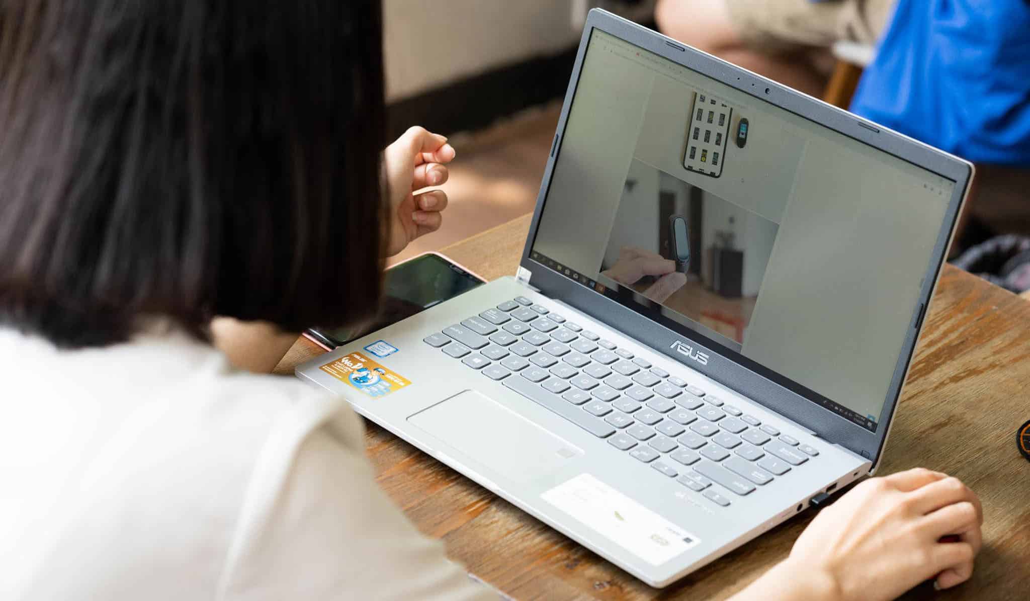 laptop-asus-duoi-10-trieu-5