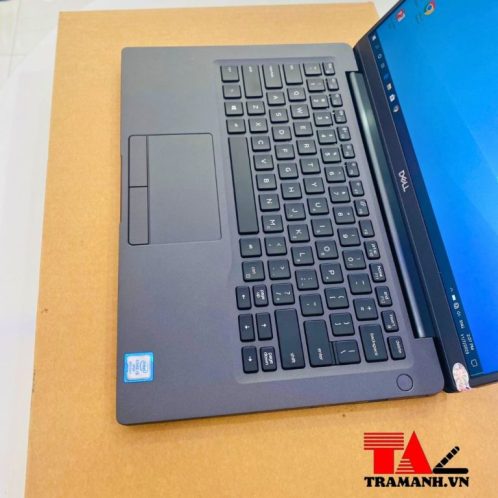 Dell-Latitude-7400-moi